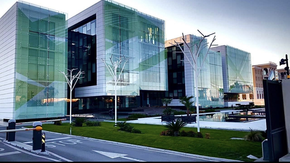 Ndaj CFO Pharma u derdhën 34 plumba