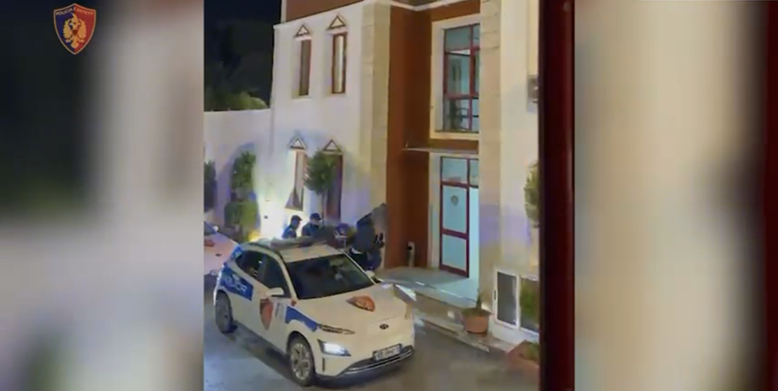I kapën 8 kile kanabis në makinë, policia e kapi në Laprakë