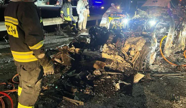 EMRAT/ Aksident tragjik në Fush Prezë, Tiranë. 4 të rinj mbesin pa jetë