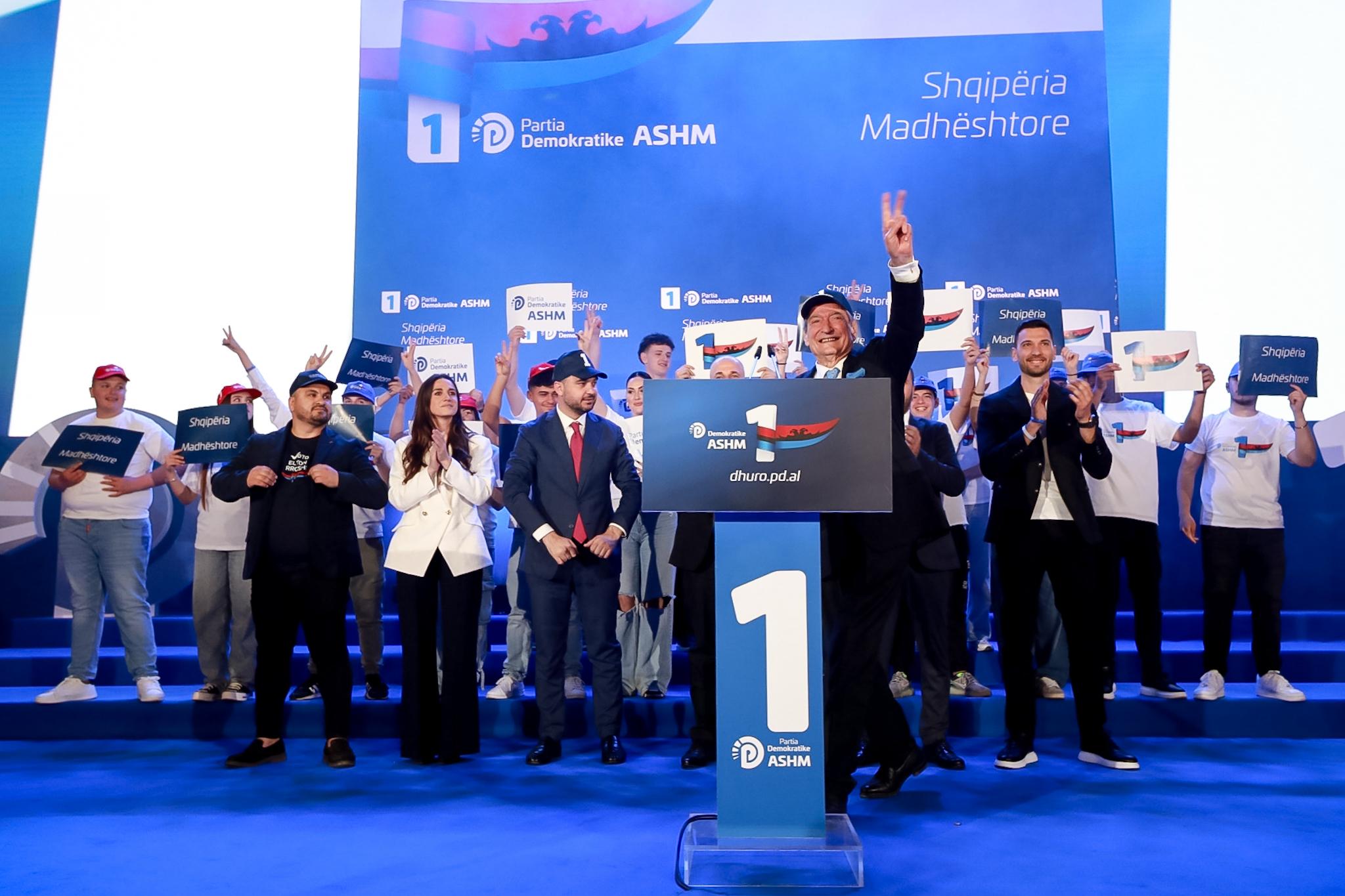 Antonio Lopez- Isturiz White: Lamtumirë Rama, përshëndetje PD