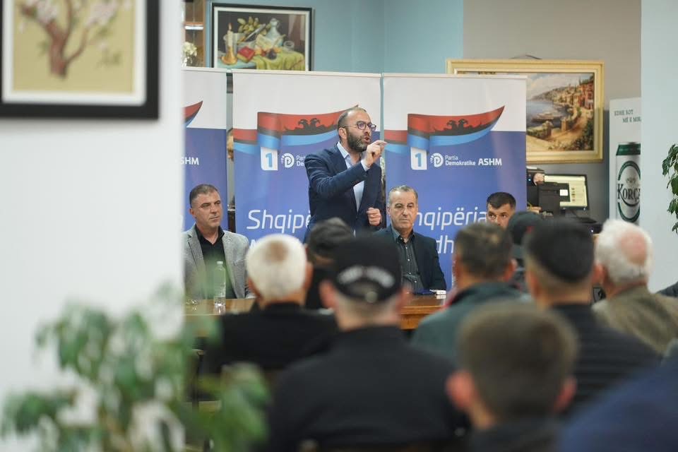 Bardhi, takim me naftëtarët në Fier, rishikim statusit të tyre