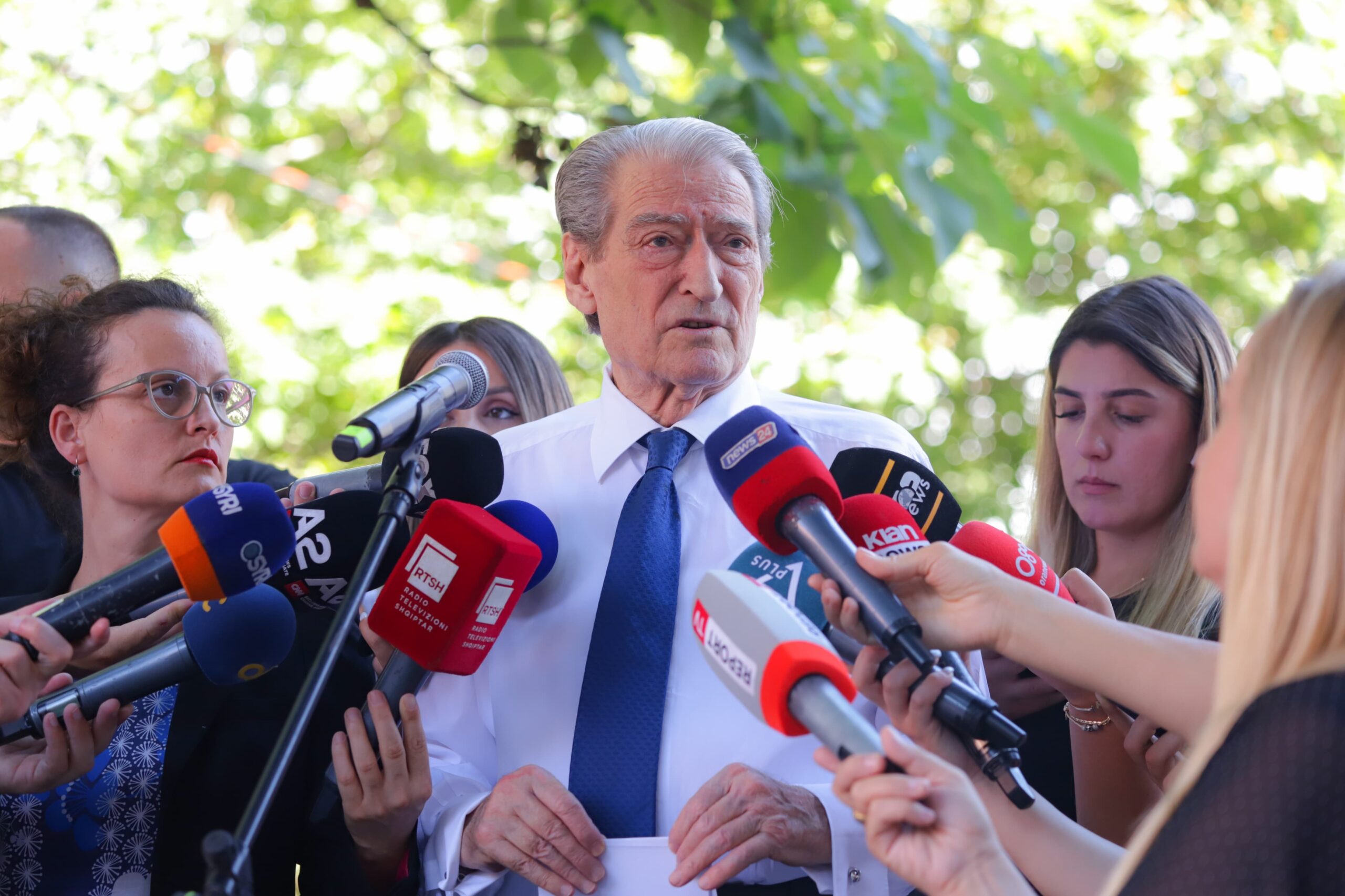 Skandali i Irenës me 5 mbiemra/ Berisha: Ky llum njerëzor  dhe llum gjyqësor  vazhdon punën si gjykatëse sepse është fytyra e Edi Ramës