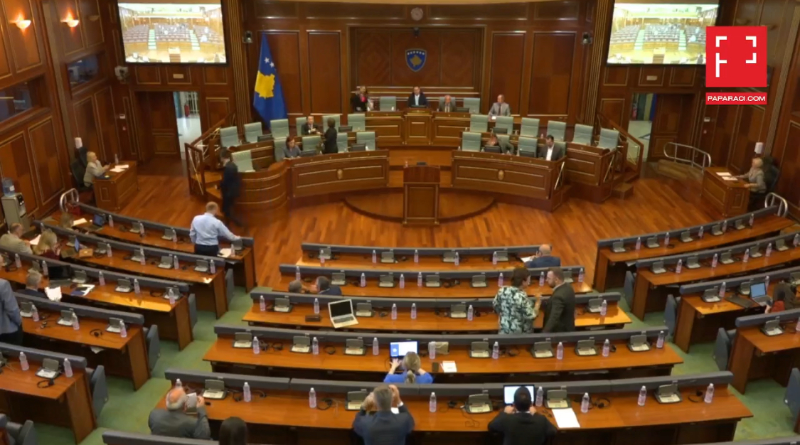 Evakuohet Parlamenti i Kosovës, alarm për bombë