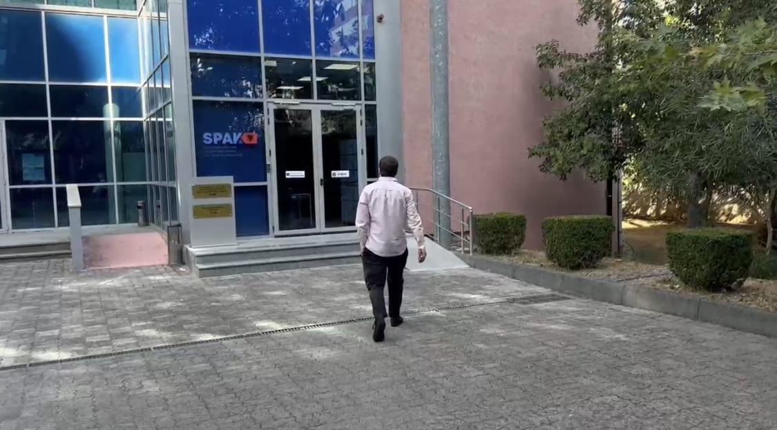 Arbër Veliaj paraqitet në SPAK, ende pa akuzë ndaj tij
