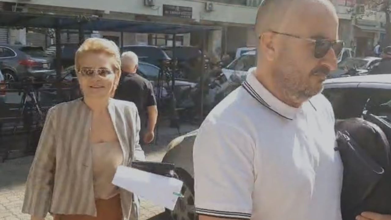 Shtyhet seanca paraprake ndaj Ilir Metës, Kryemadhi shpall listën e dëshmitarëve. Dy letër porosi